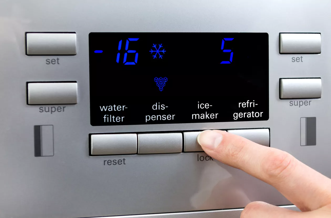 Common Ice Maker Issues And How To Fix Them   Ice Maker 1 